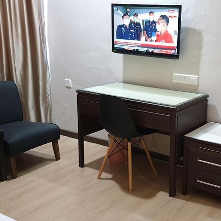 โรงแรมซามิลา อลอร์สตาร์ ภายนอก รูปภาพ